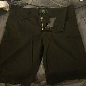 Shorts size 32 Sanctuary